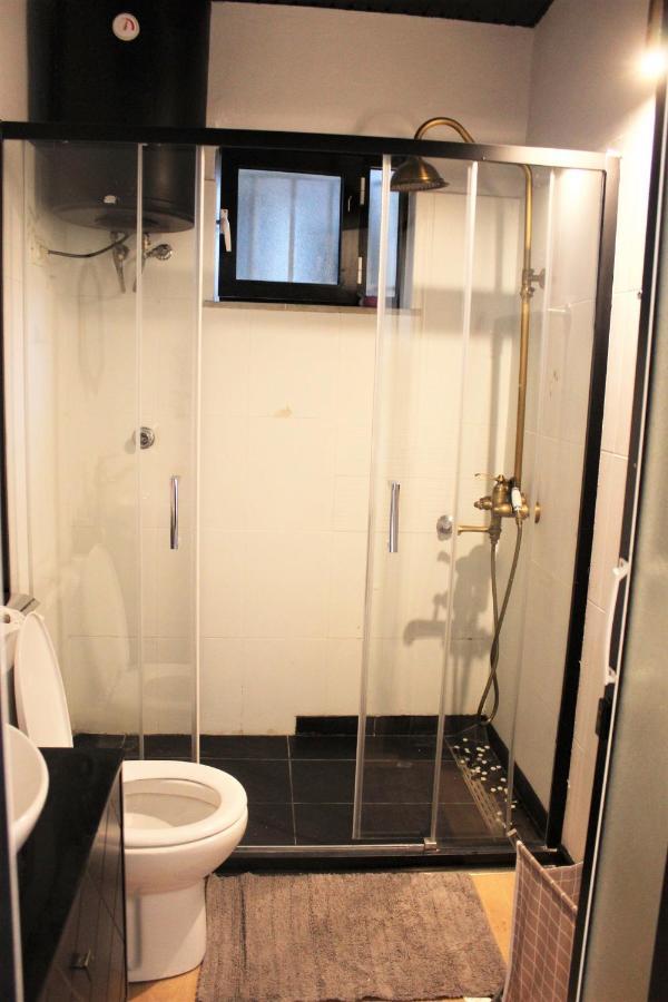 Entire Serviced Apartment With A Beautiful View Tirana Kültér fotó
